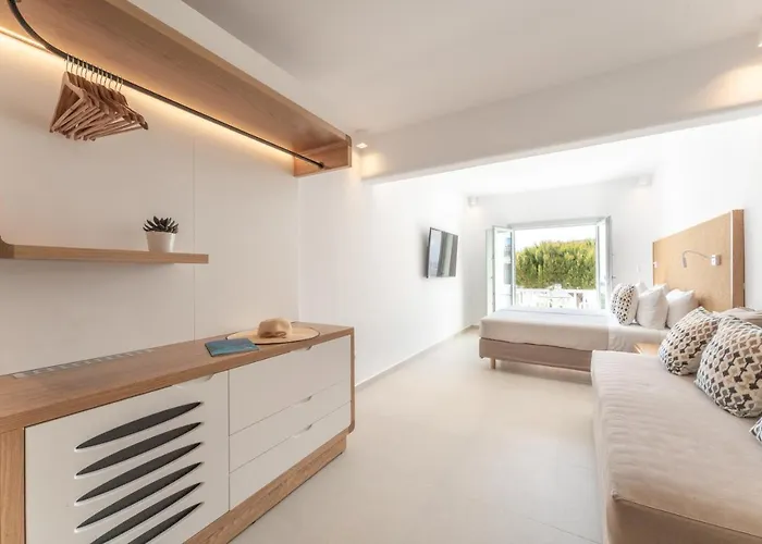 Manoula's Mykonos 4*