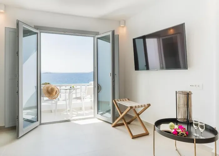 マノーラズ ビーチ ミコノス 4* Agios Ioannis Diakoftis